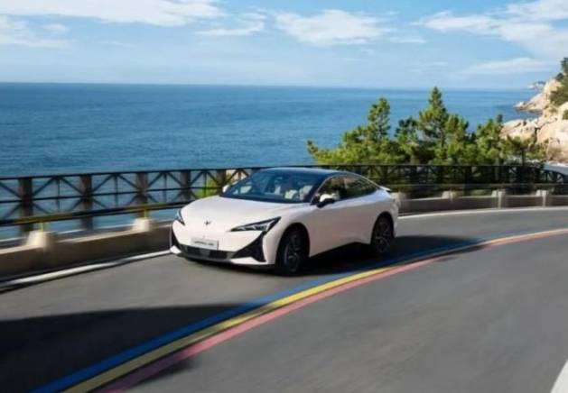 Apollo Go's Race Against Time to Achieve Profitability