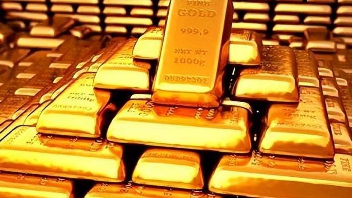 Fed Rate Cut Expectations Fuel Gold's Rally?